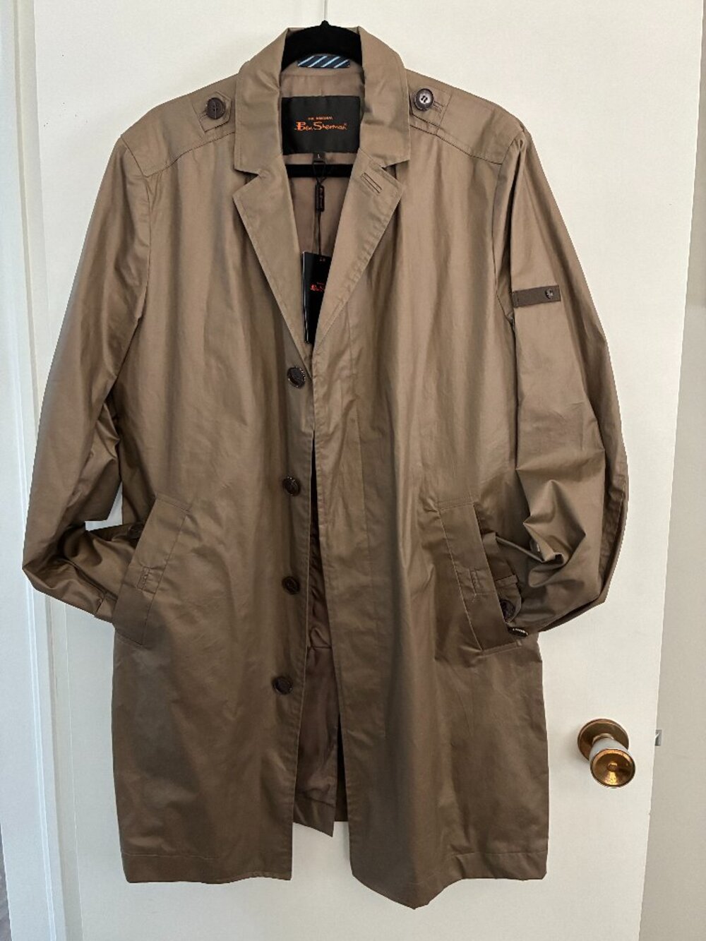 Trench coat. New w/tag. Sz L. Ben Sherman. 100% cotton Khaki/Olive